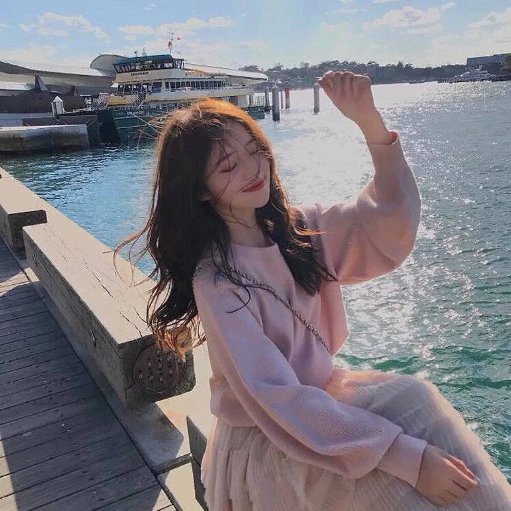 千金小姐她不装了千金小姐每天都在装穷